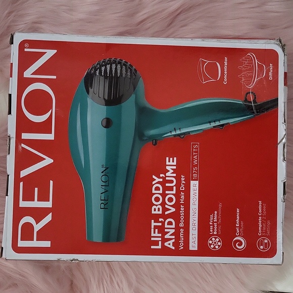 SALE!! Brand New REVLON Hair Dryer - Picture 2 of 4